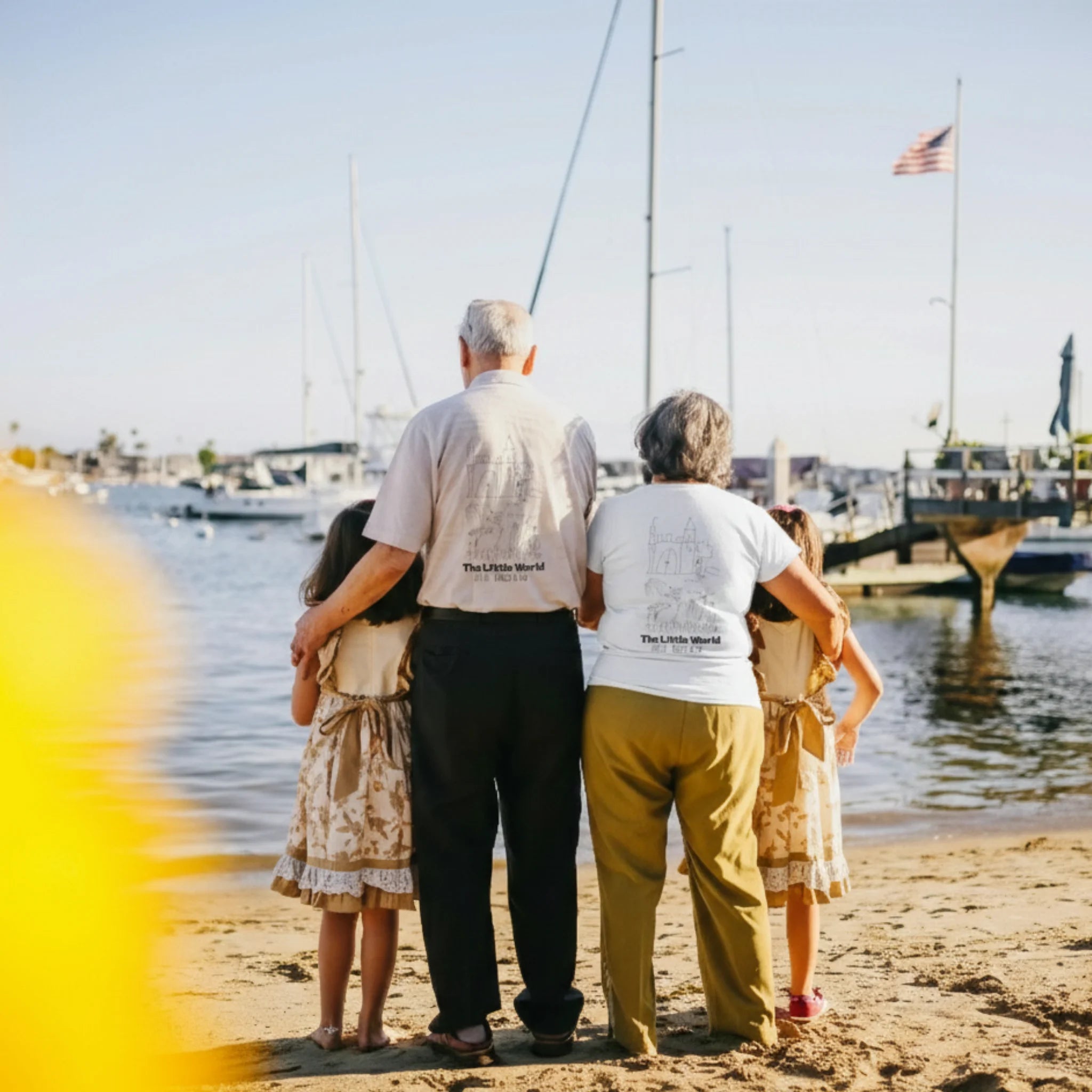 Personalisiertes T-Shirt - The Little World Collaboration